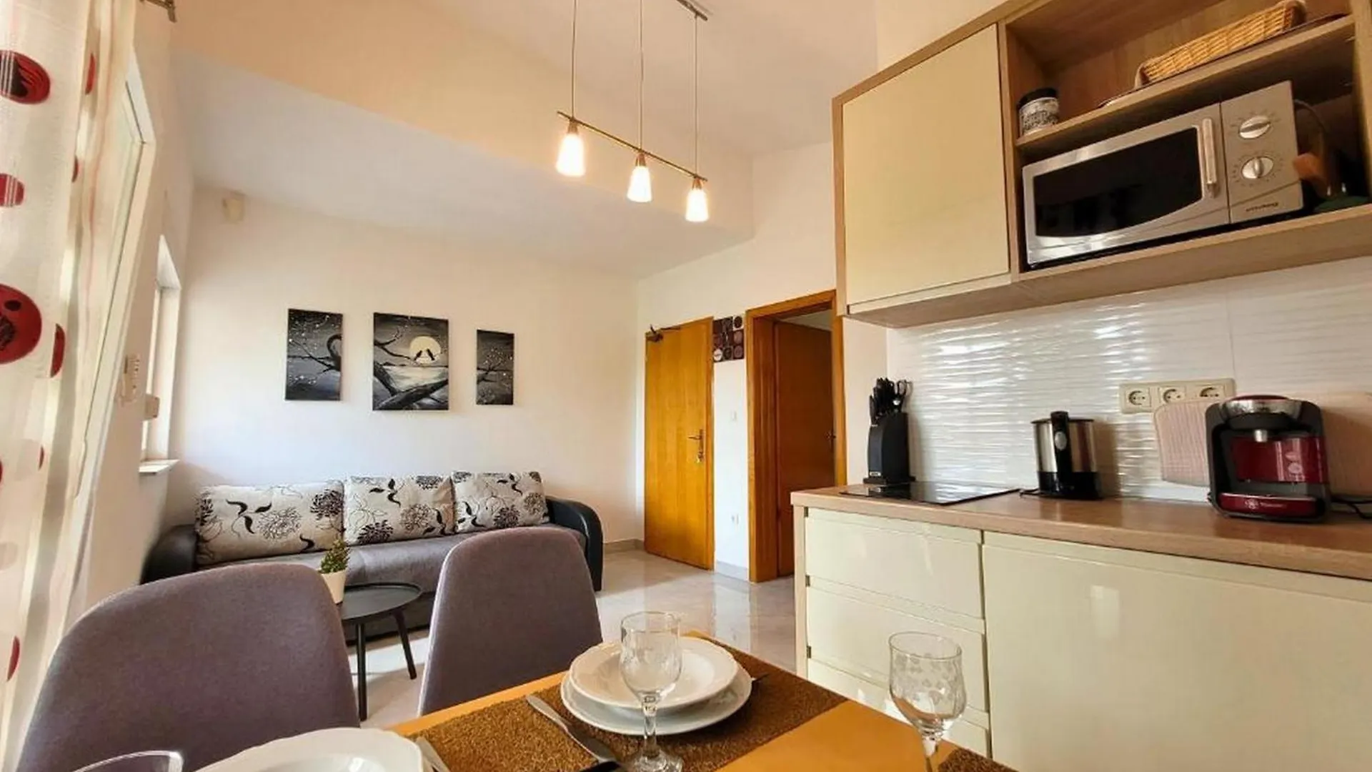 Apartments By The Sea Vir - 22750 0*,  كرواتيا