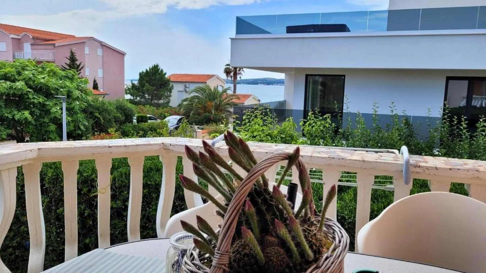 Apartments By The Sea Vir - 22750